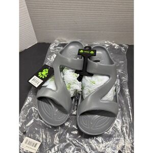 NEW W/TAGS   DAWGS LADIES Z SANDALS FLAT GRAY SIZE 11
